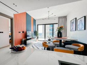 Trophy - Luxury Canal View Suites.